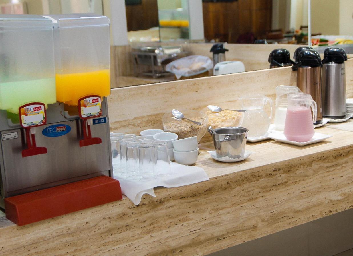 Capri Hotel Duque de Caxias Eksteriør billede