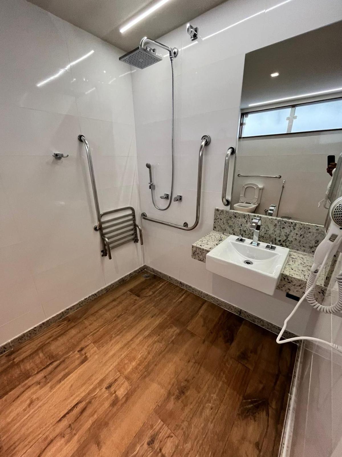 Capri Hotel Duque de Caxias Eksteriør billede